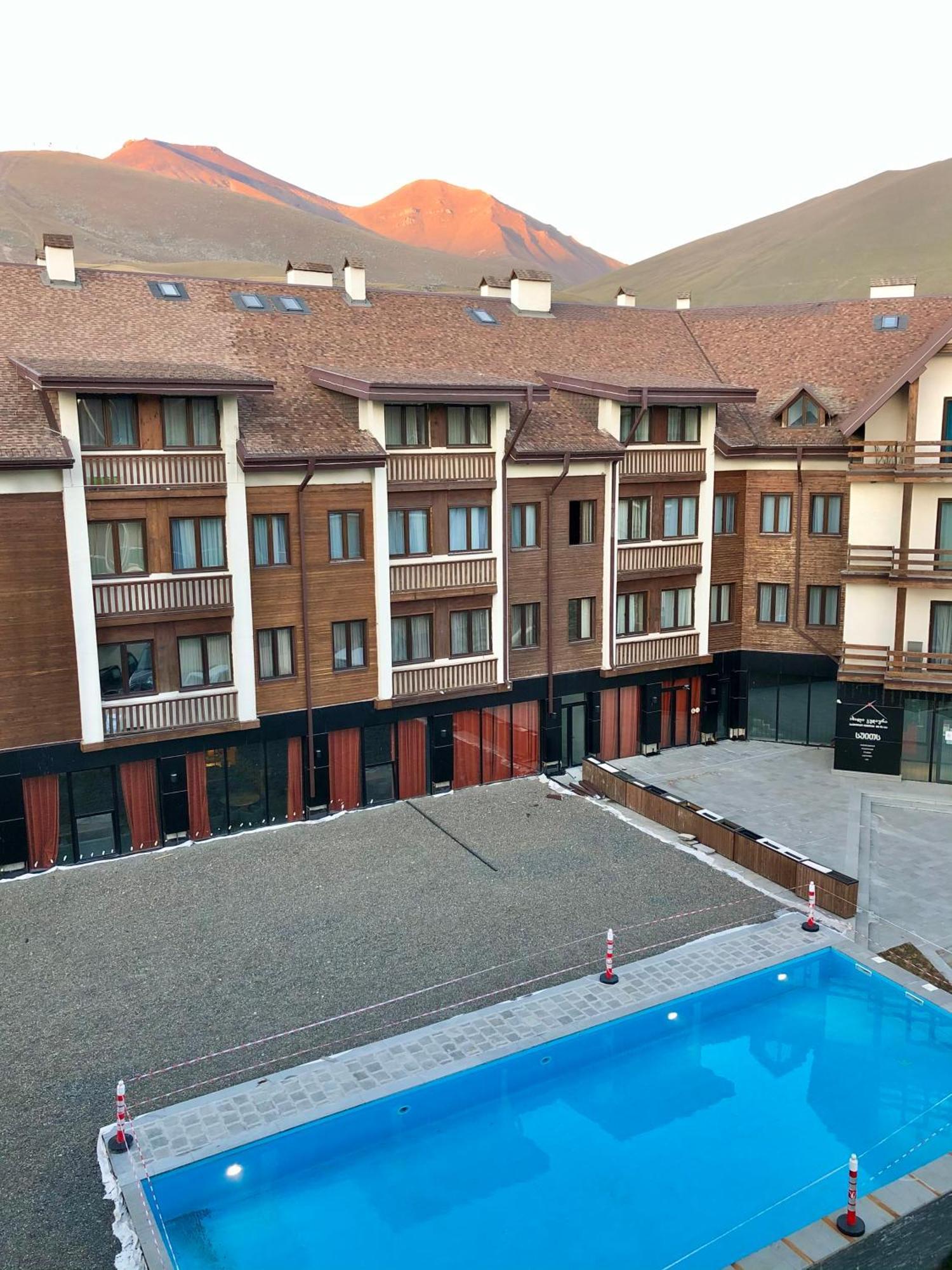 Gvc 215 New Gudauri Apartment Екстериор снимка